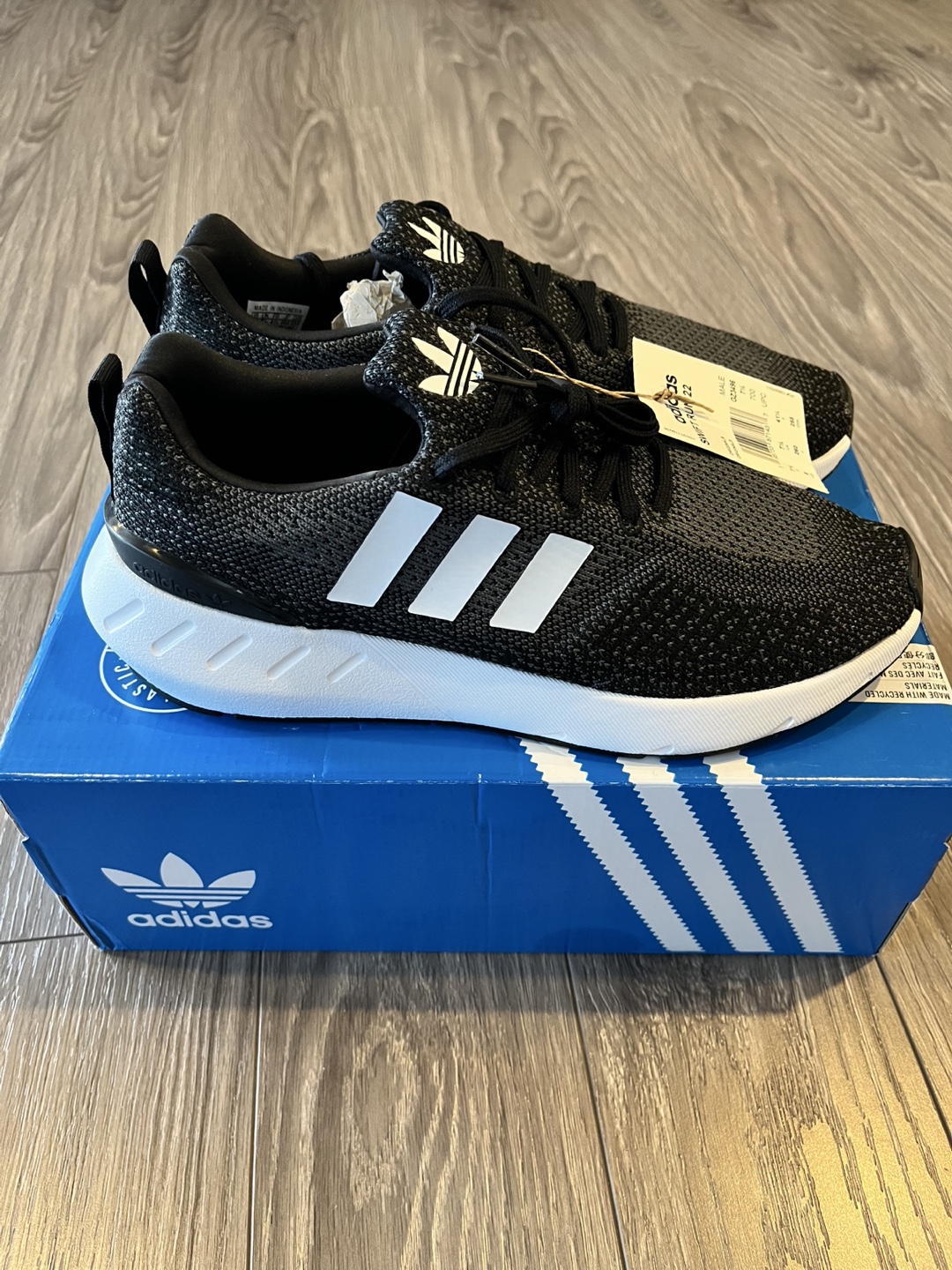NIB : Adidas Swift Run 22 US8 - photo 4