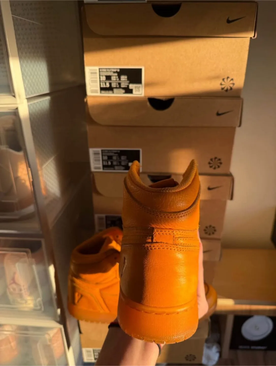 Nike Air Jordan 1 Retro High Gatorade Orange image indicator(5)