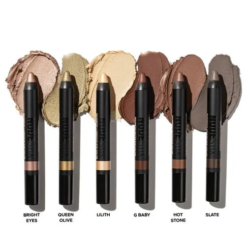 Nudestix Eyeshadow Pencils + Black Eyeliner ✨ Smokey Eye Makeup image indicator(4)