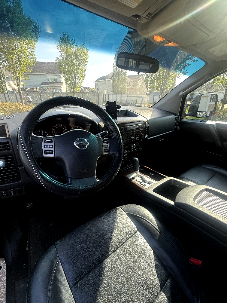 2011 Nissan Titan SL - photo 5