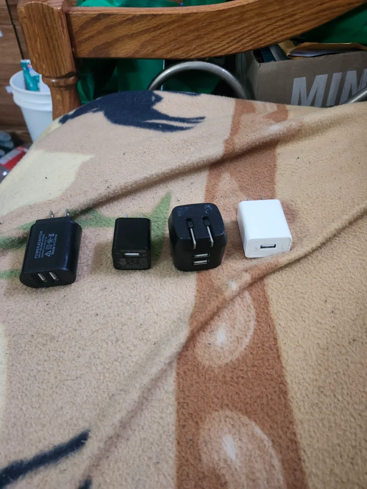 Multiple USB Power Adapters thumbnail