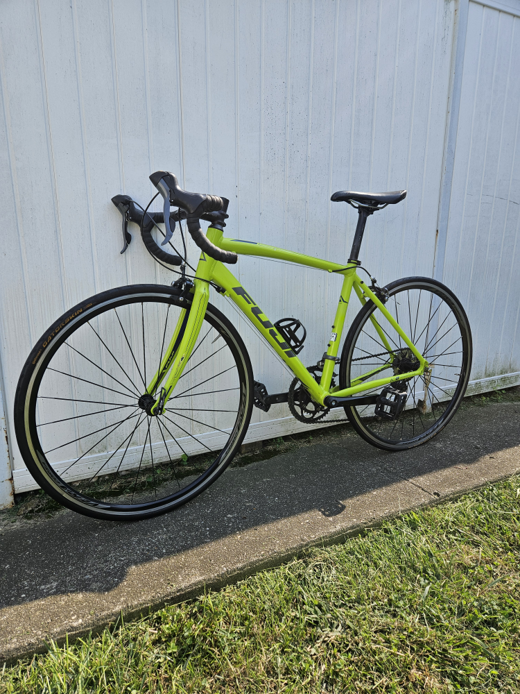 Fuji Two.3 Road Bike - Lime Green
