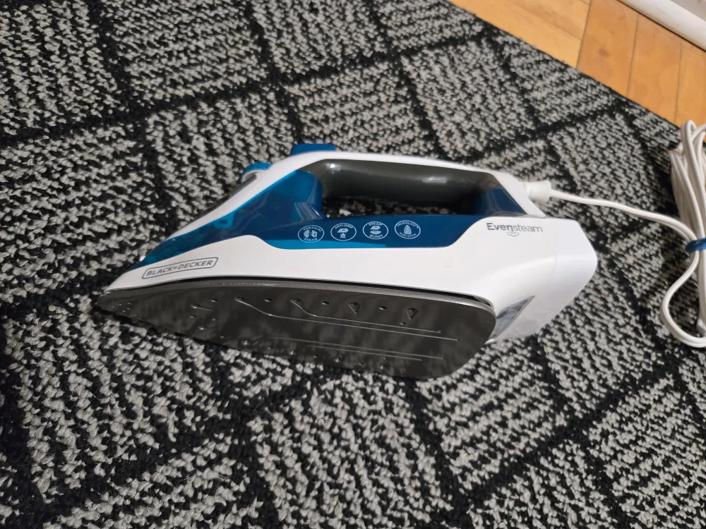 Clothes IRON thumbnail