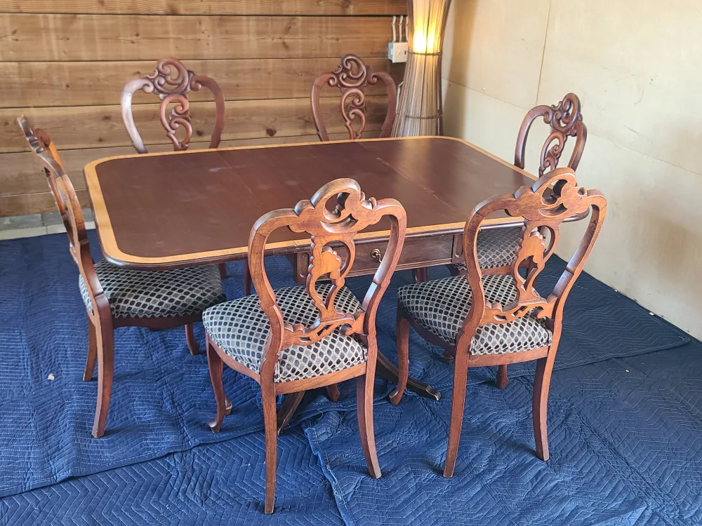 Antique Dining Table with 6 Ornate Chairs image indicator(6)