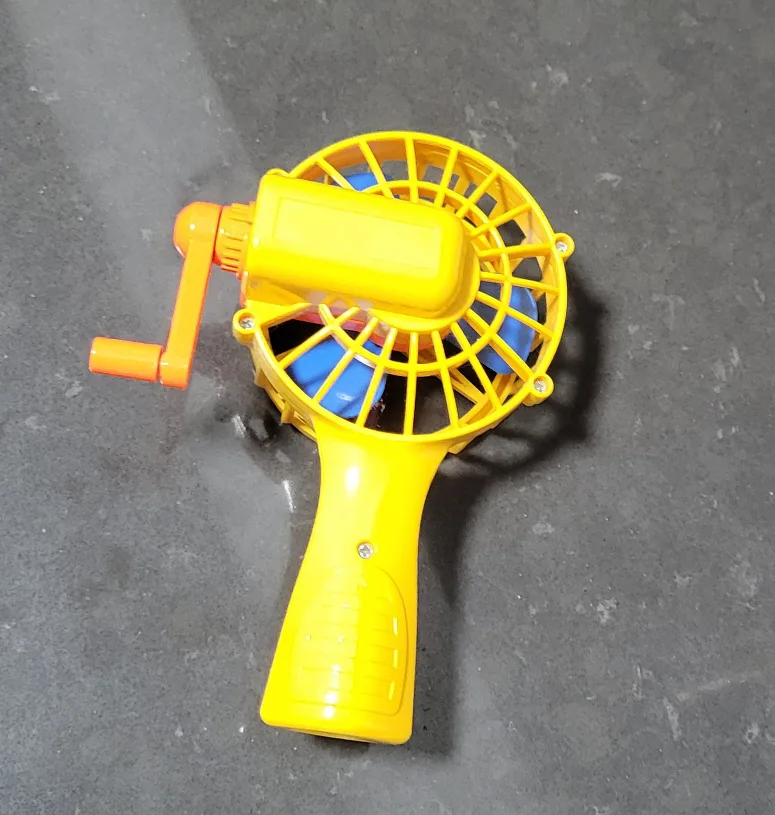 Hand Crank Fan - Yellow image indicator(3)