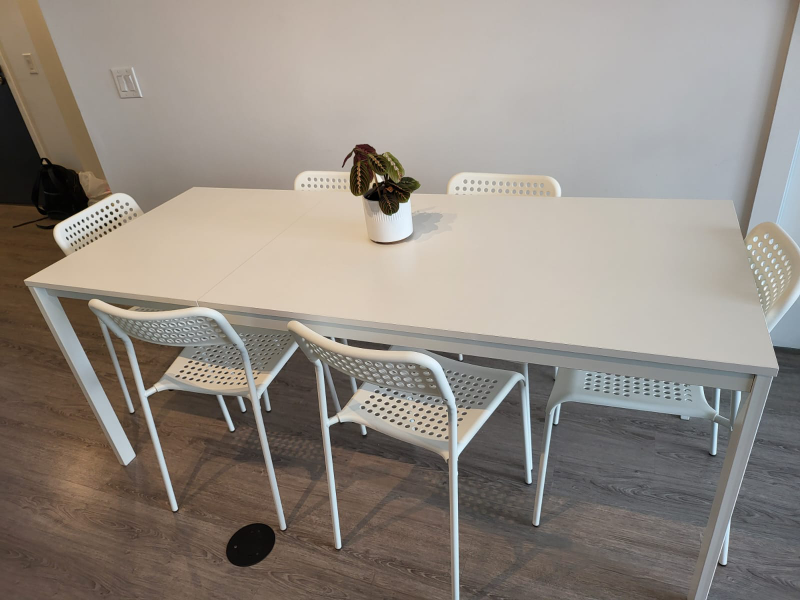 IKEA Extendable Dining Table and Chairs - photo 4