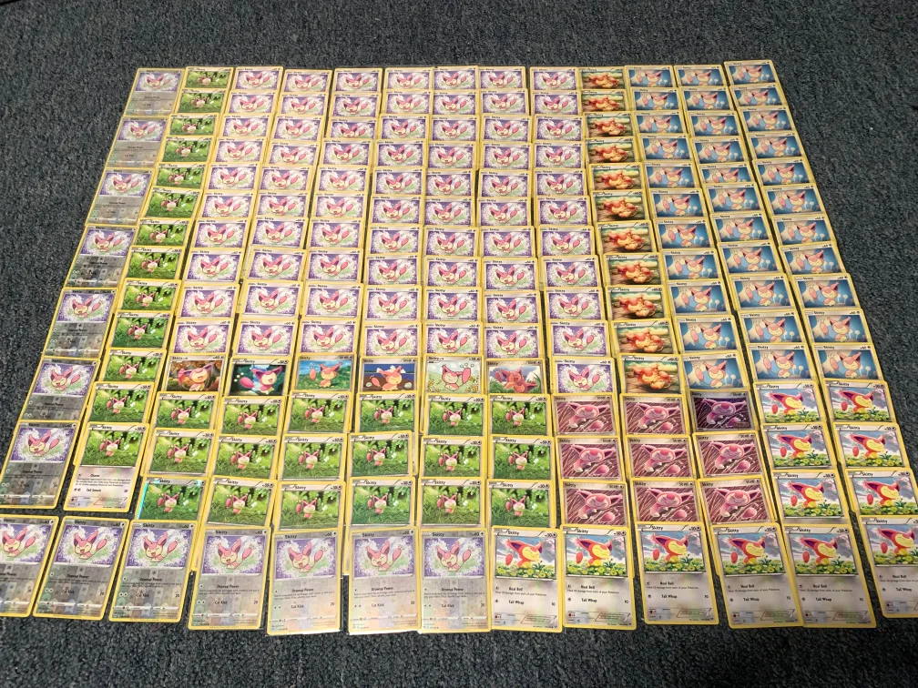 Looking for Skitty Pokémon Cards 🐱✨️ image indicator(2)