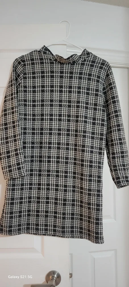 ladies medium dress thumbnail