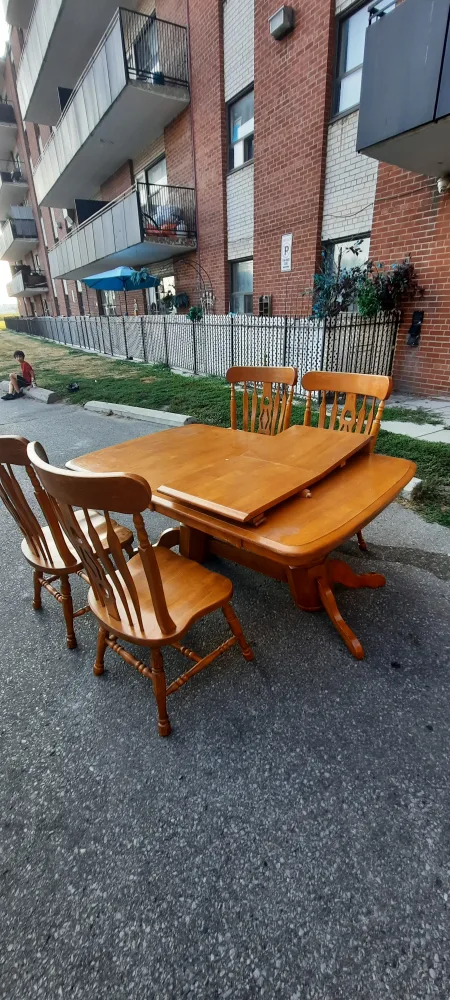 Dining Table with 4 Chairs thumbnail