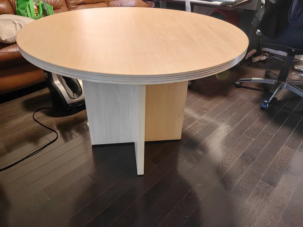 Round Wooden Dining Table image indicator(2)