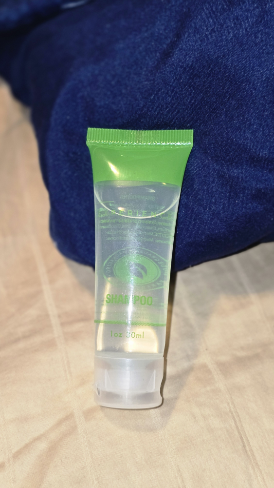 30ml Travel Shampoo - Free