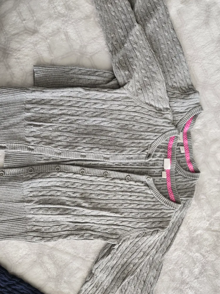 4 Gap Kids Cardigans - Size 6-7 image indicator(2)