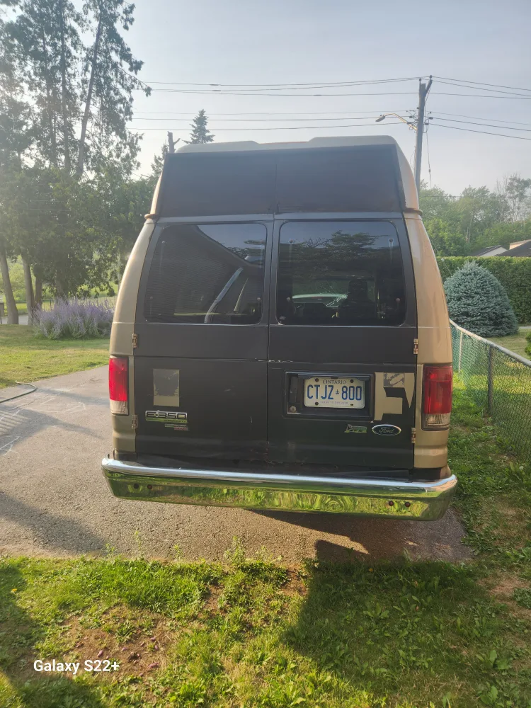 Ford E-350 Van image indicator(3)