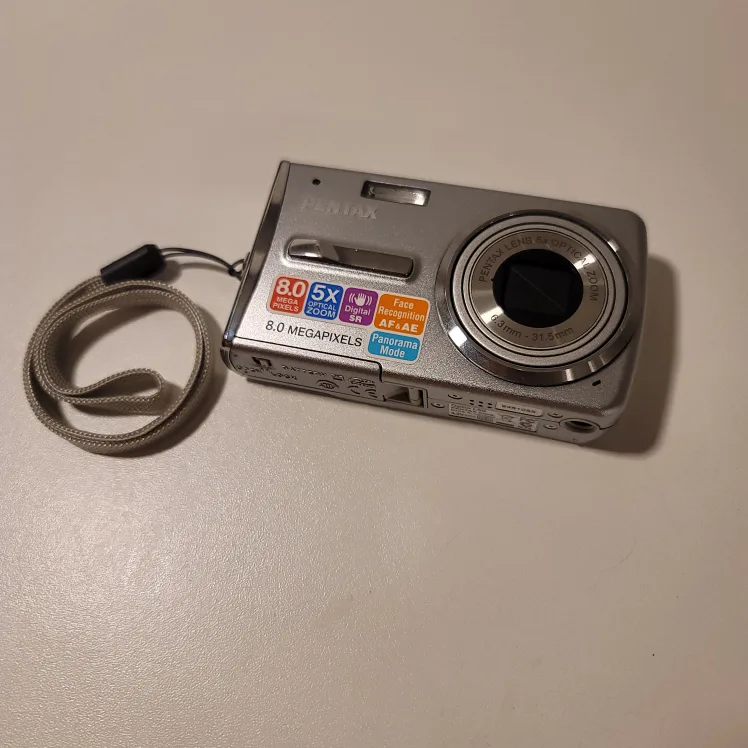 Pentax Optio L50 8.0 Megapixel Digital Camera thumbnail