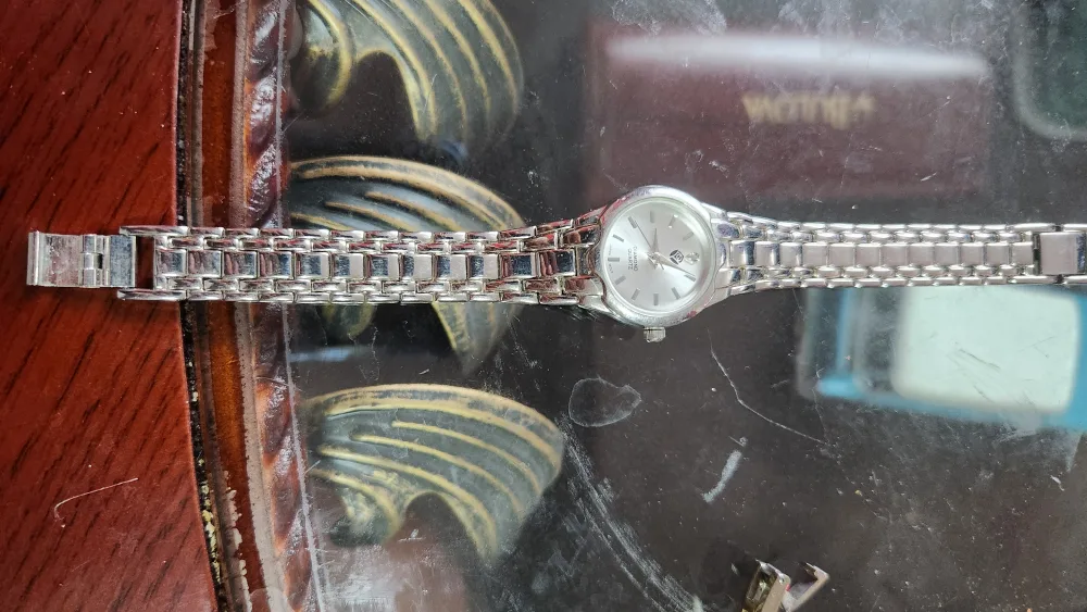 Diamond Quartz Ladies Watch image indicator(2)