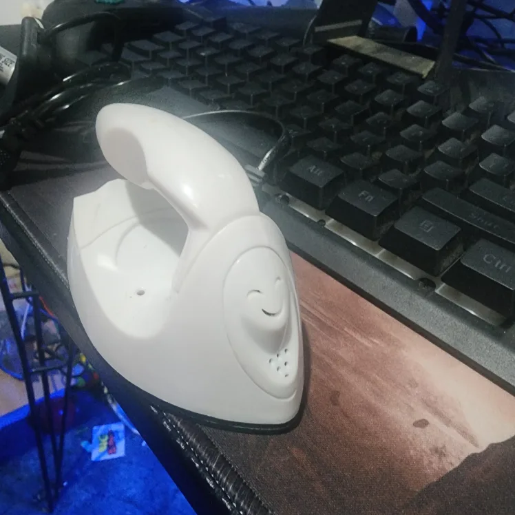 Mini Travel Iron thumbnail