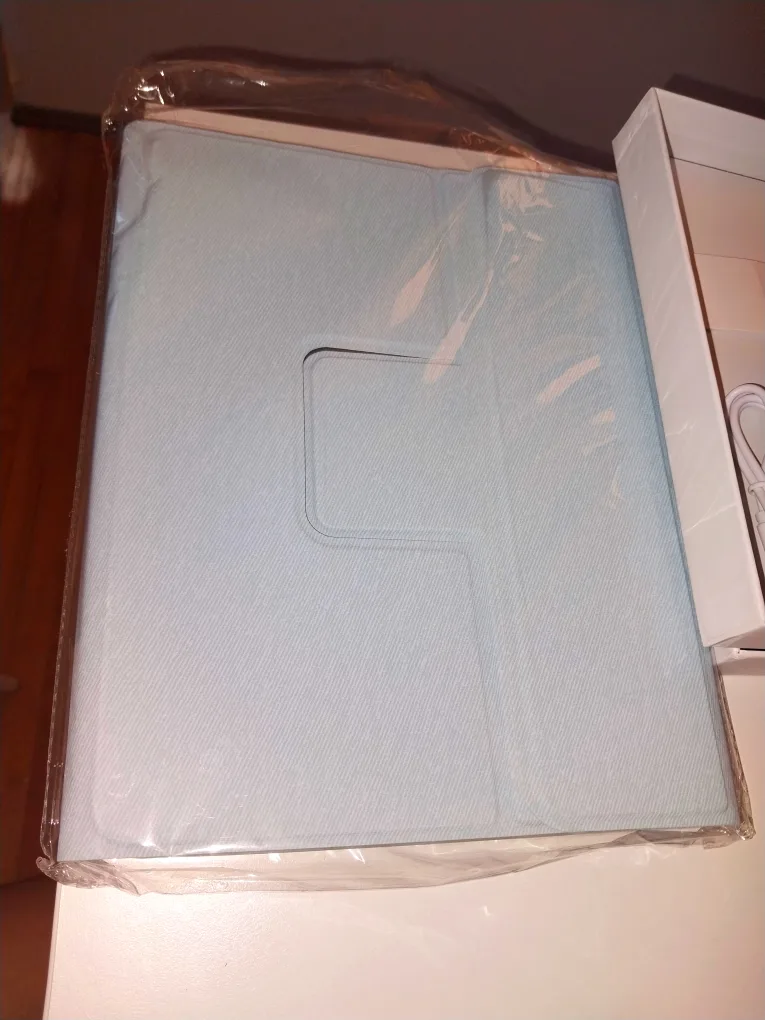 Wireless Keyboard Case - New in Box image indicator(2)