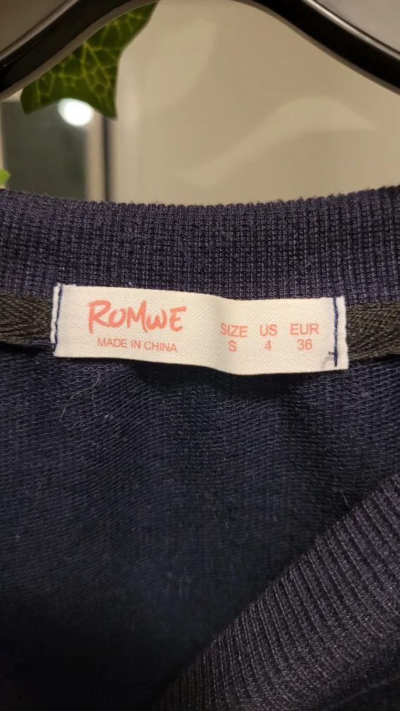 Cute Navy Blue Crewneck image indicator(2)