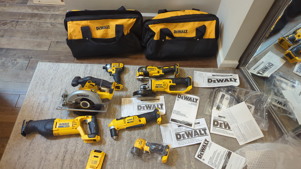 DeWalt 20V MAX Cordless Power Tools- NEW
