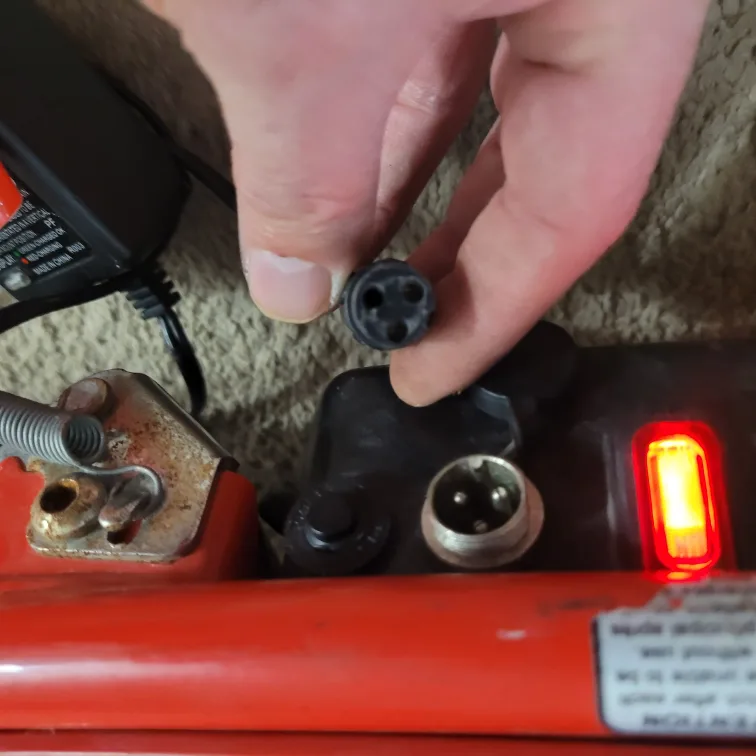 Razor Electric Scooter - Red image indicator(5)