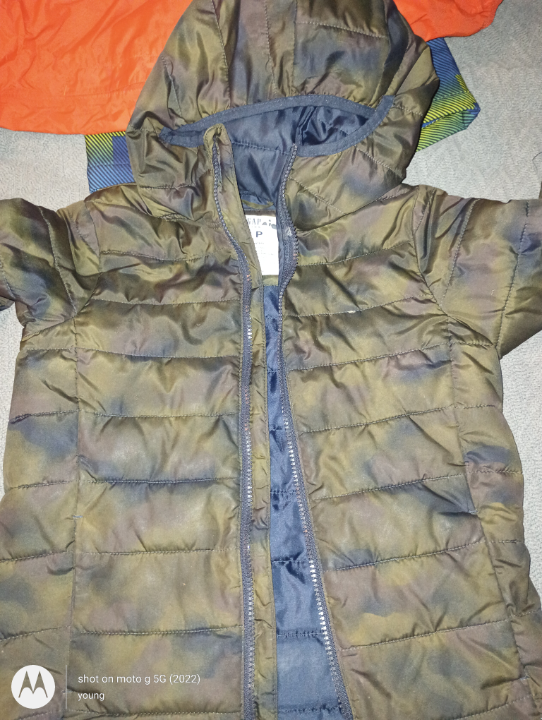 Gap Kids Camo Puffer Jacket - Size SP