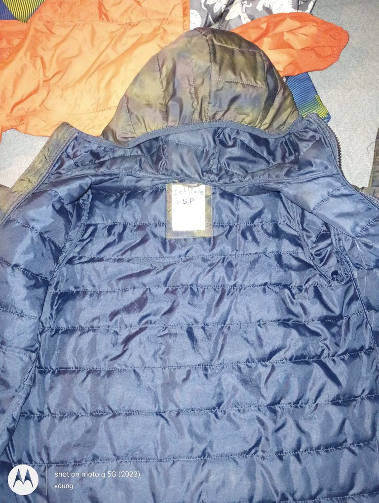 Gap Kids Camo Puffer Jacket - Size SP - photo 2