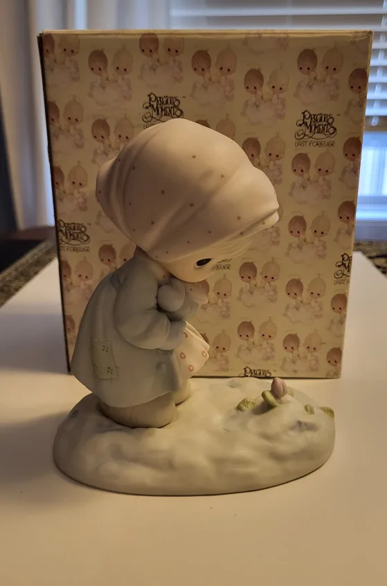 Precious Moments February 1987 Figurine thumbnail