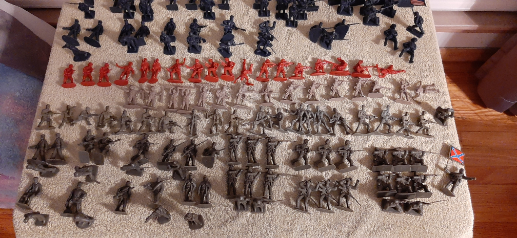 Vintage Toy Army Men & Misc