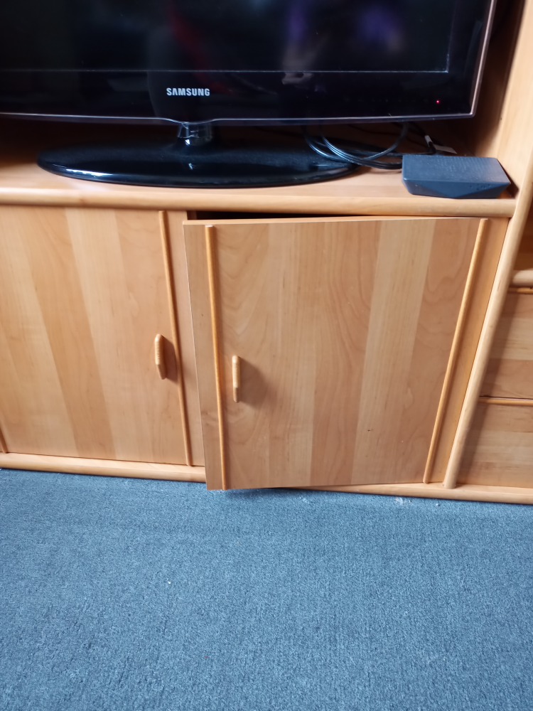Wooden Entertainment Unit - photo 2