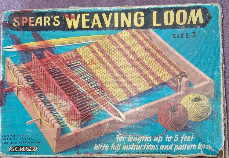 Spear's Weaving Loom Size 2 - Vintage! thumbnail