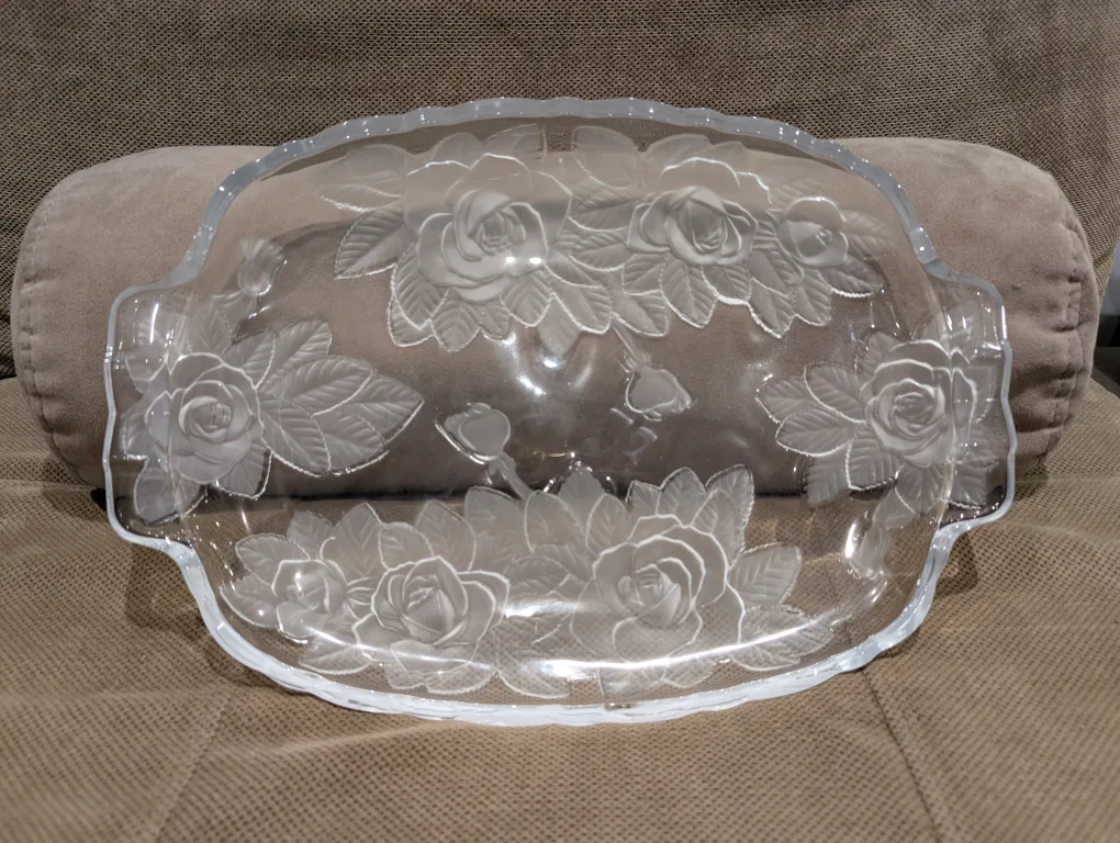 Embossed Glass Platter image indicator(5)