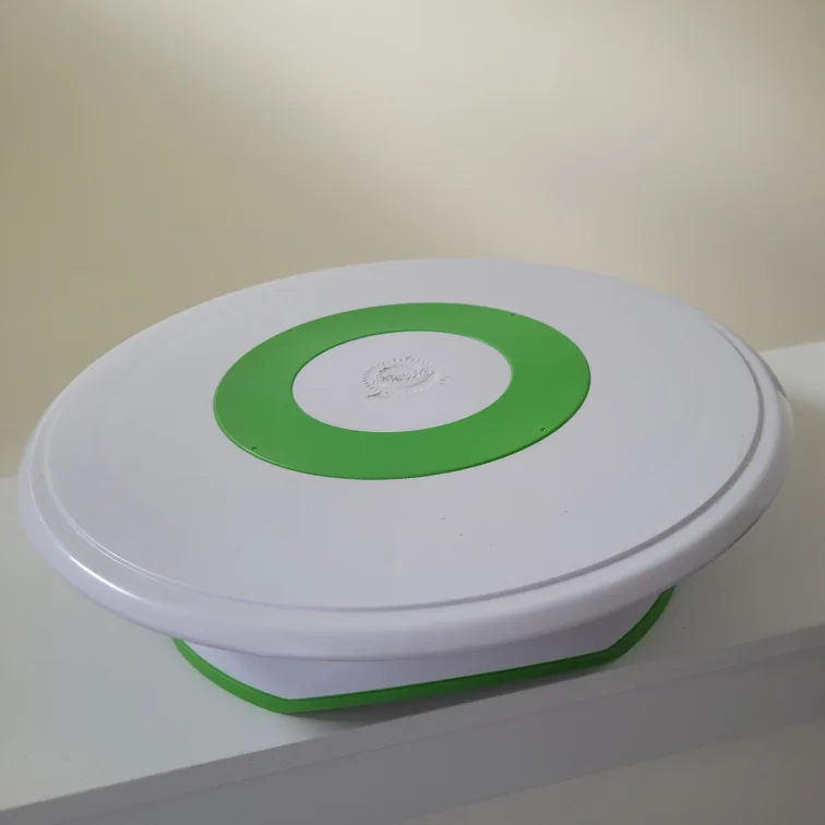 Wilton Cake Turntable thumbnail