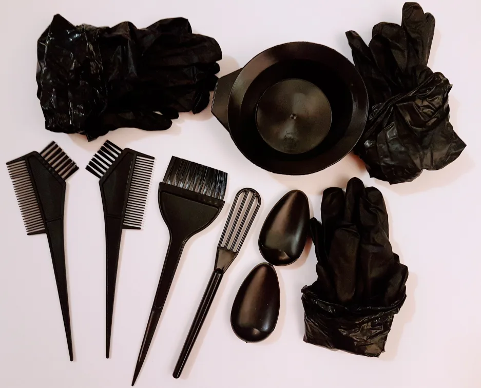 Hair Dye Kit - Bowl, Brushes, Gloves thumbnail
