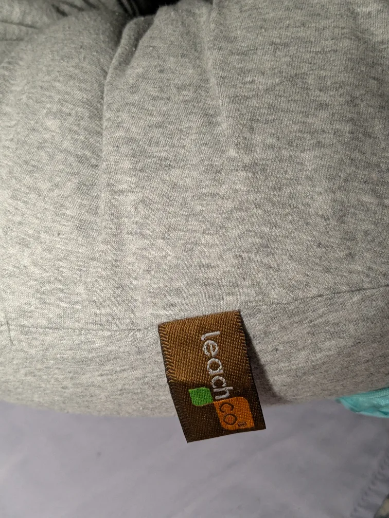 Leachco Snoogle Jersey Chic in Grey image indicator(6)