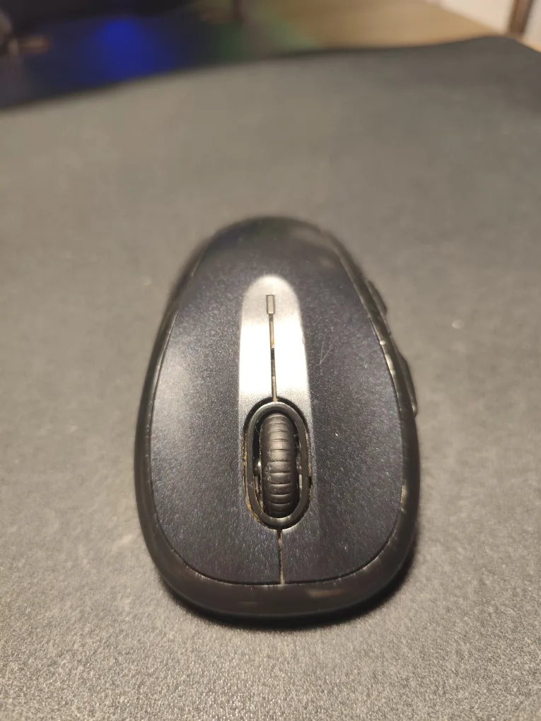Logitech M510 Wireless Mouse image indicator(2)
