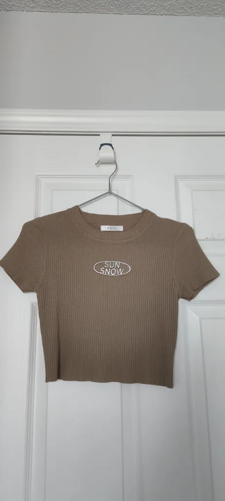 Sun Snow Crop Top - Beige thumbnail