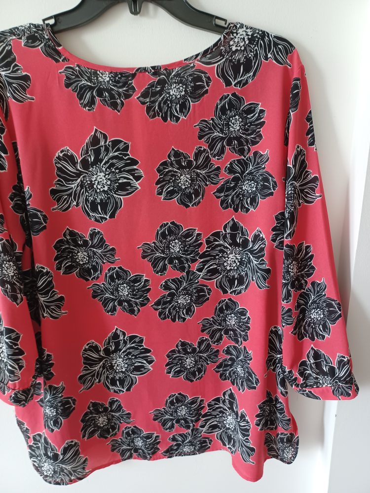 Laura Scott Floral Blouse - Size l