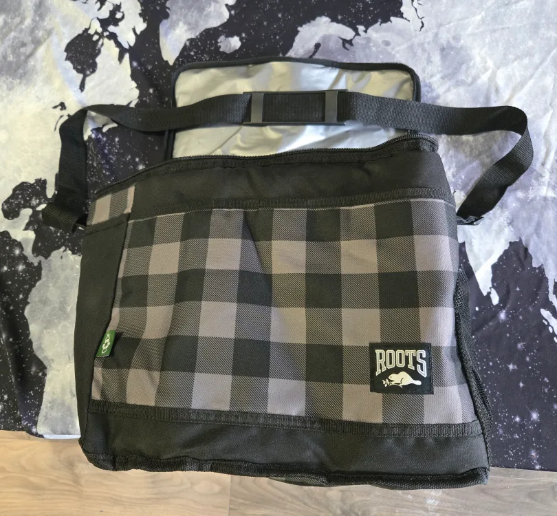 Roots  Cooler Bag image indicator(2)
