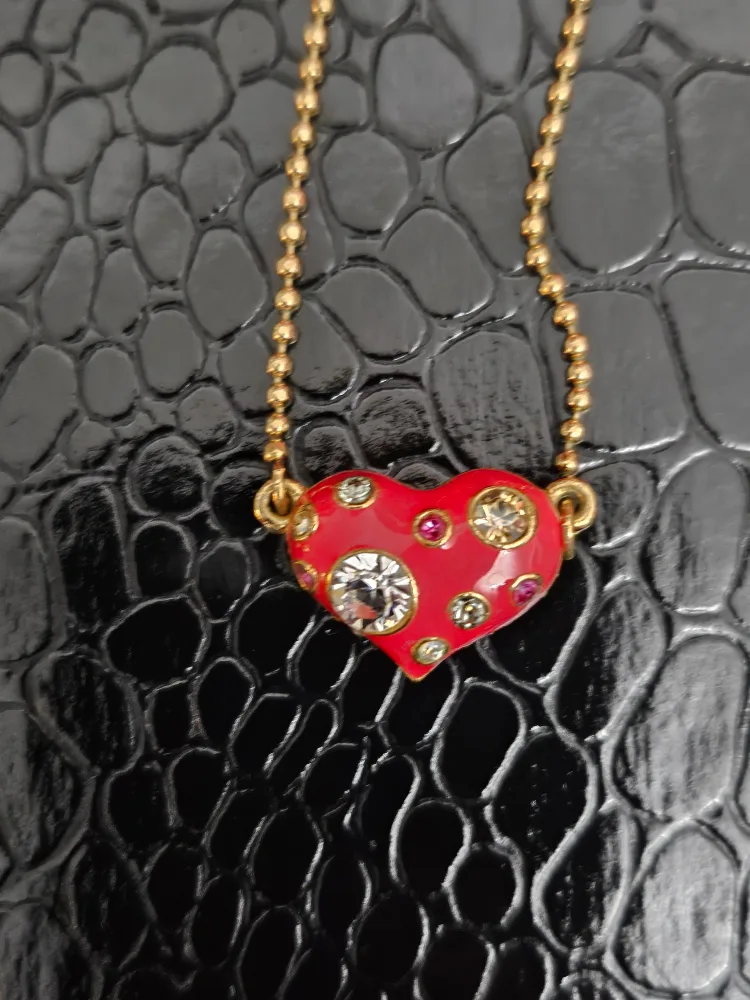 18K Gold Heart Pendant Necklace thumbnail