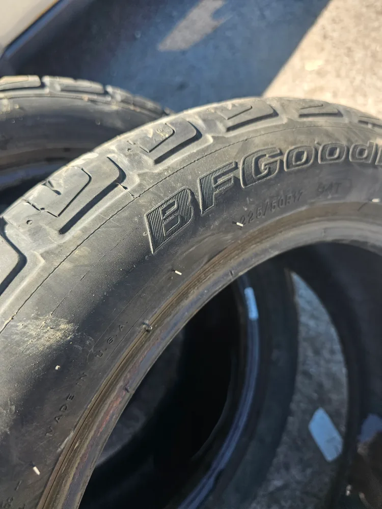 BFGoodrich 225/50R17 Tires  all season - Set of 4 image indicator(3)