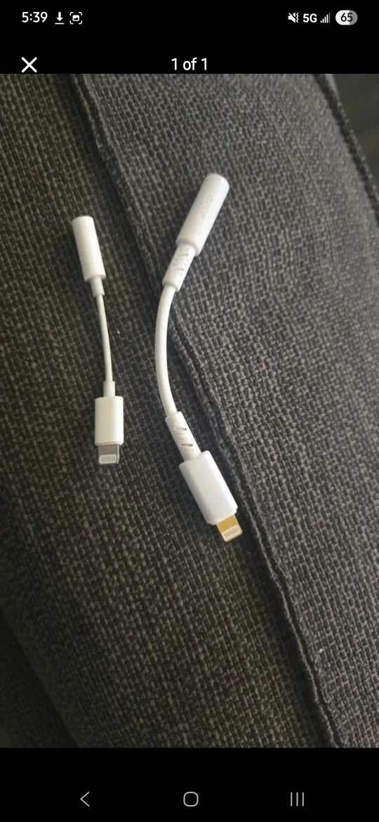 Lightning to 3.5mm Headphone Jack Adapter thumbnail