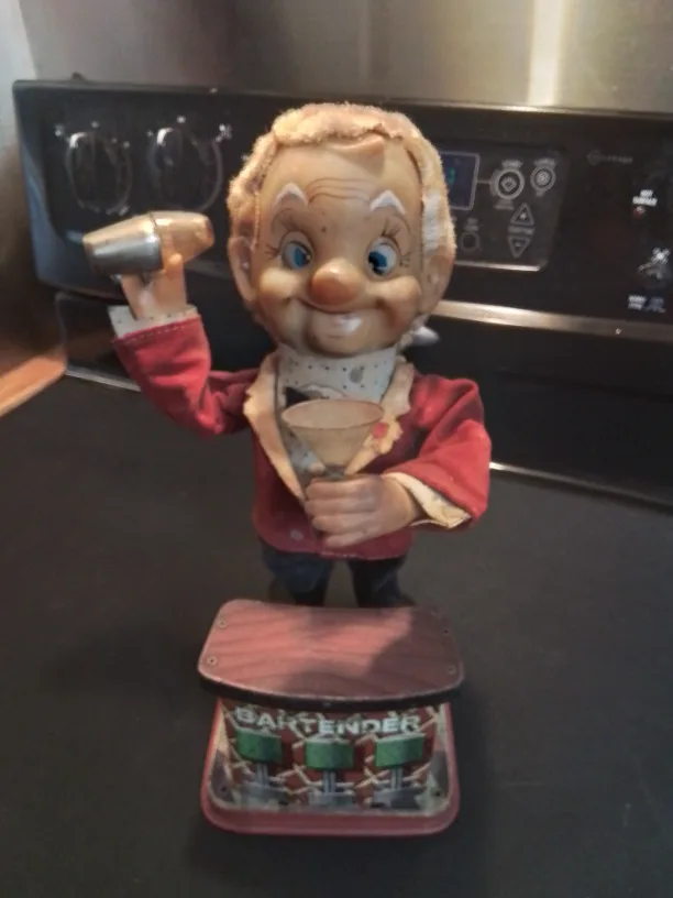 vintage Rosko Bartender tin toy from the 1960s, made in Japan image indicator(7)