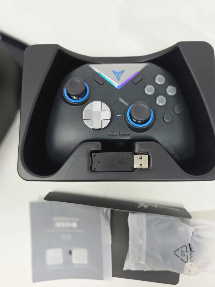 Flydigi Vader 3 Pro Game Controller image indicator(5)