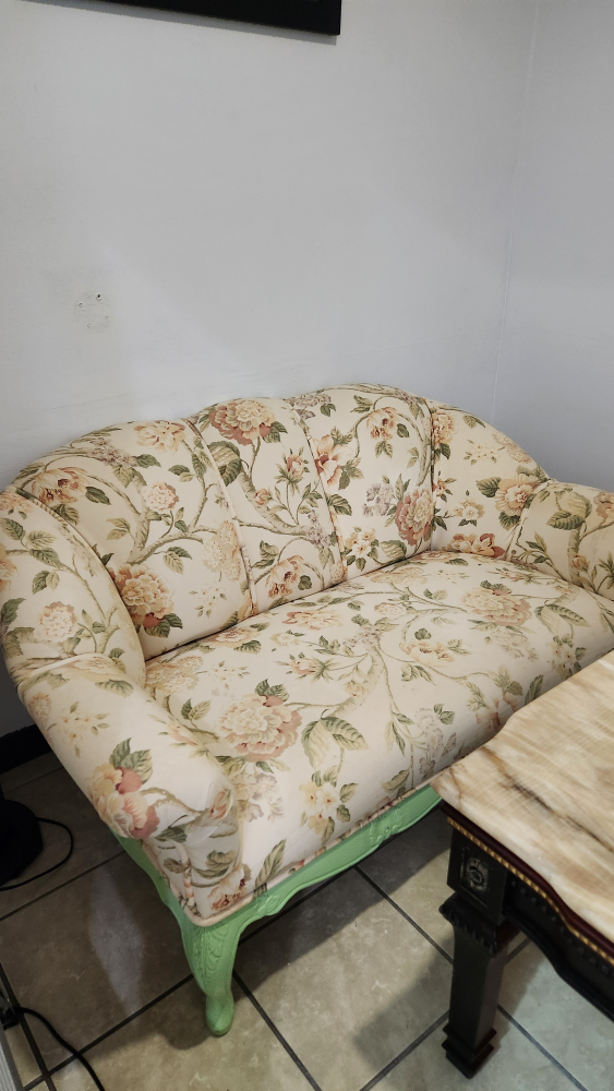 Floral Loveseat Sofa - photo 4