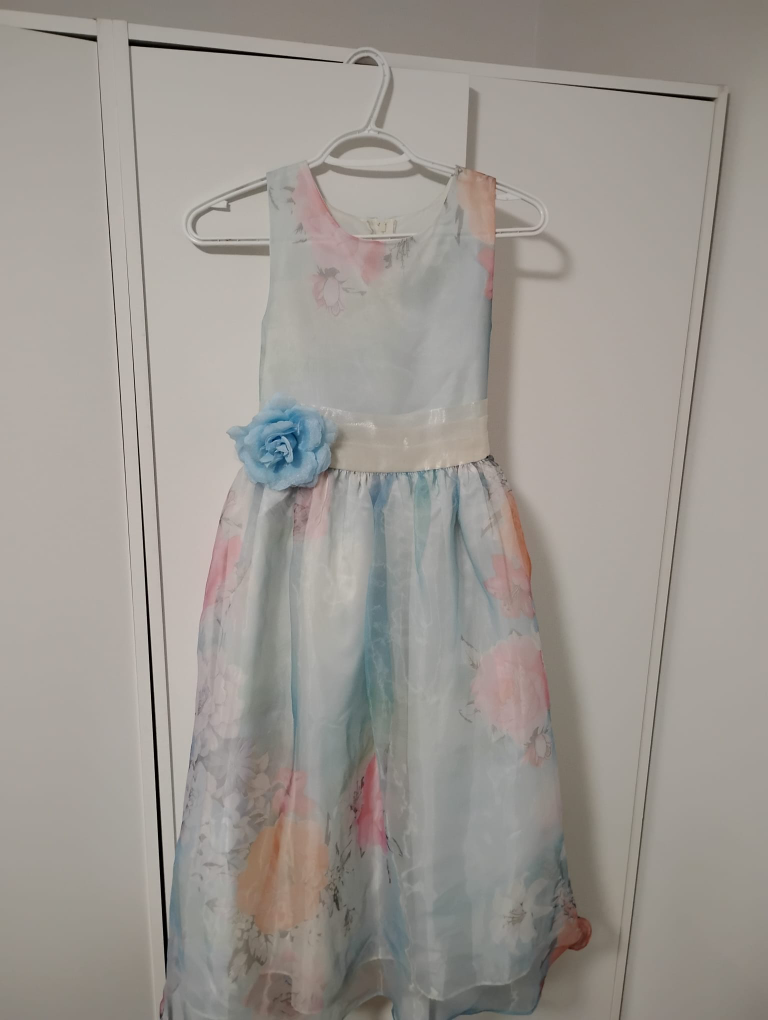 Shanil Floral Dress with White Heels - photo 2
