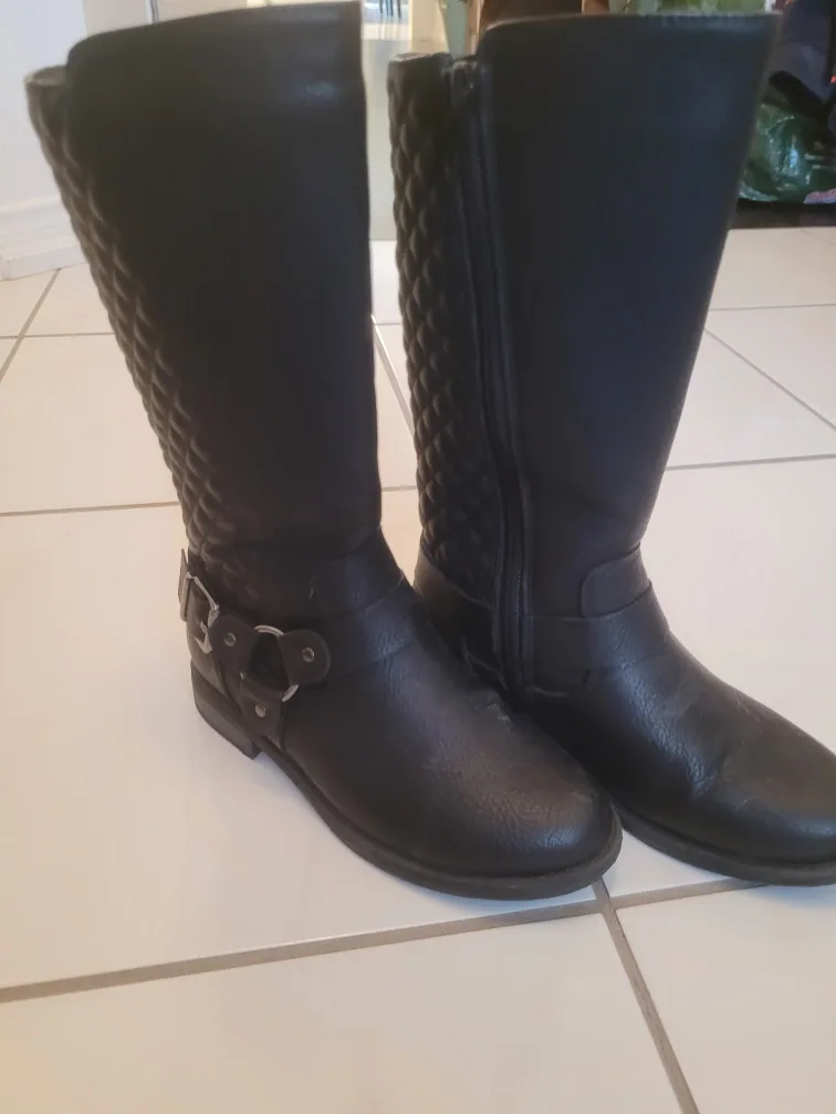 Black Riding Boots thumbnail