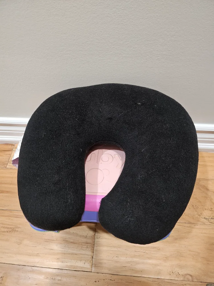 Black Travel Neck Pillow thumbnail