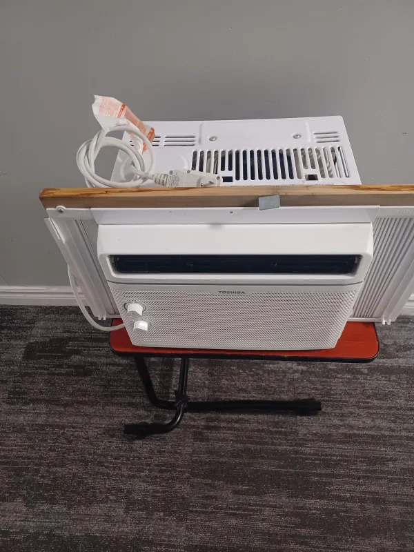 Toshiba Window Air Conditioner image indicator(2)