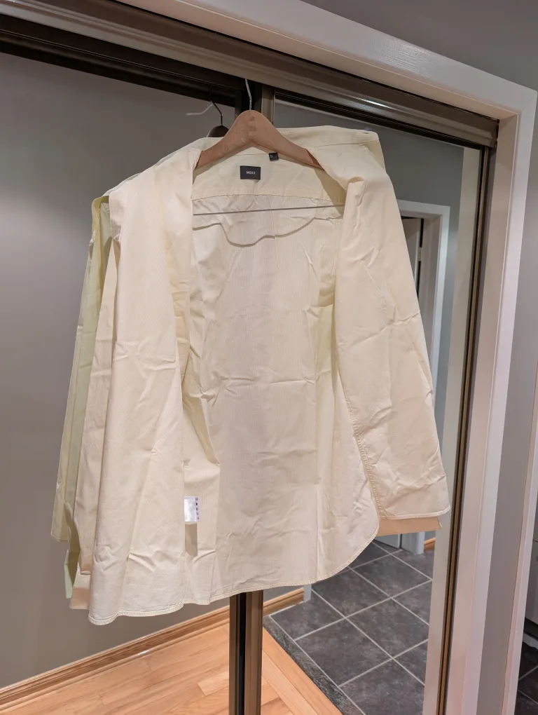 Men's Mexx Soft Yellow Pin Stripe Dress Shirt - Size M image indicator(2)