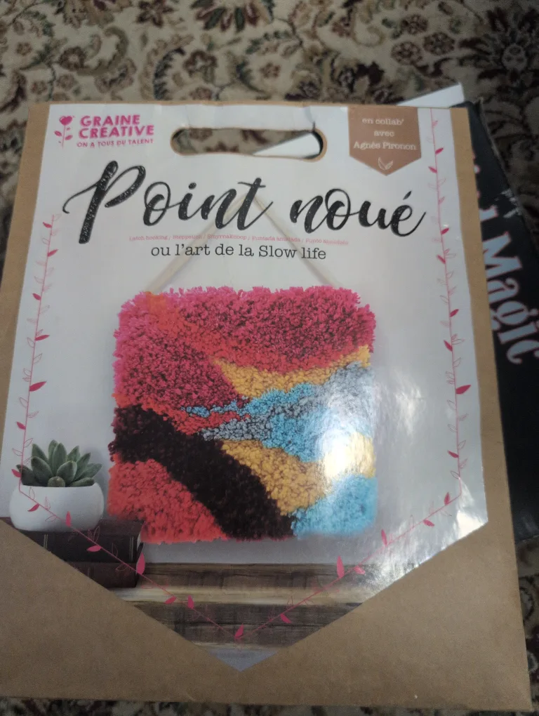 Graine Creative Point Noué Latch Hooking Kit thumbnail